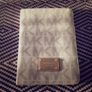 Michael Kors case